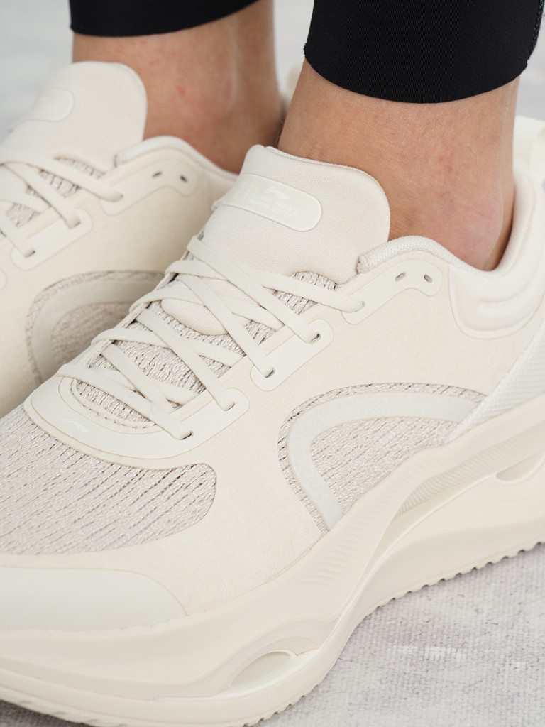 Кроссовки женские Li-Ning Jinghong