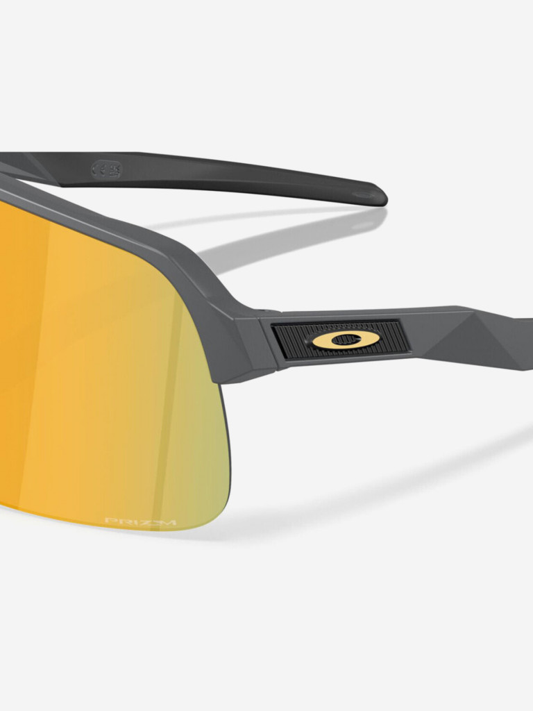 Солнцезащитные очки Oakley Sutro Lite S