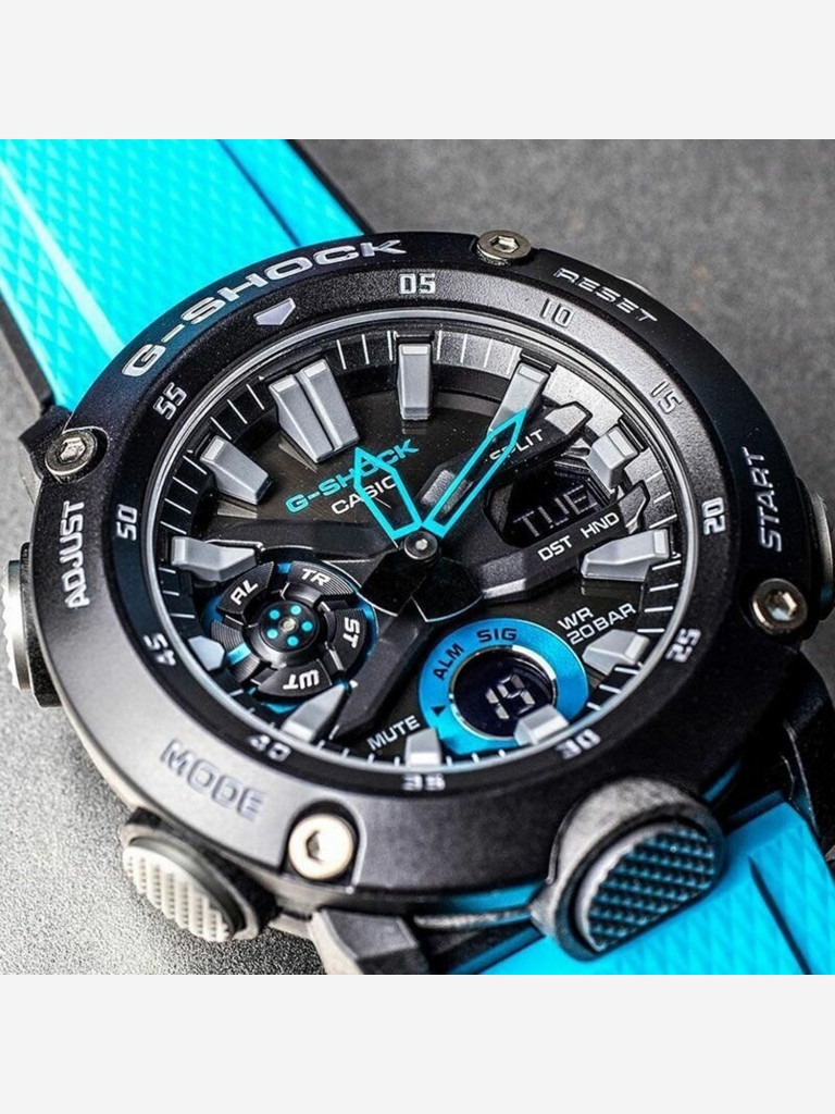 Спортивные часы CASIO G-SHOCK GA-2000-1A2ER