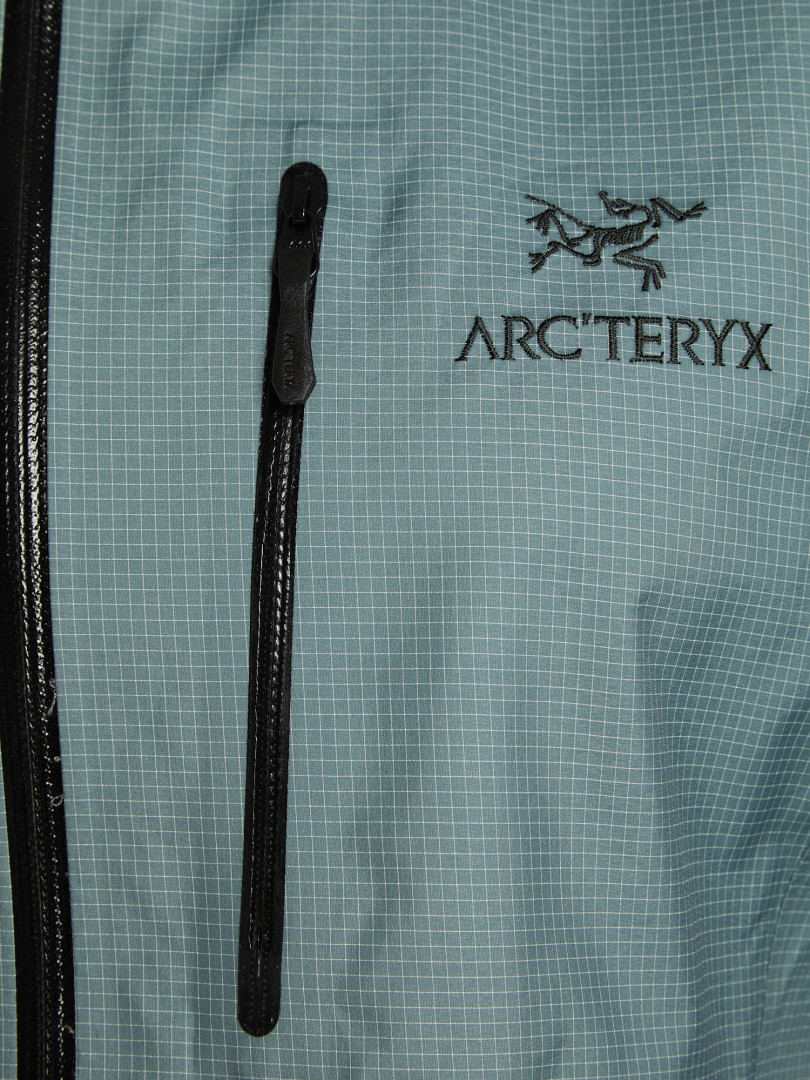 фото Анорак женский arc'teryx alpha sl, зеленый