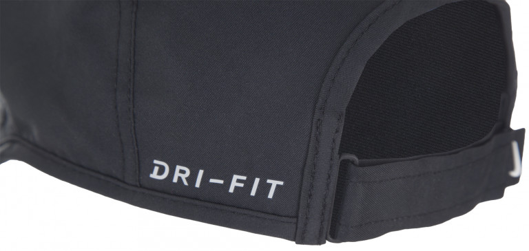 Бейсболка Nike Featherlight