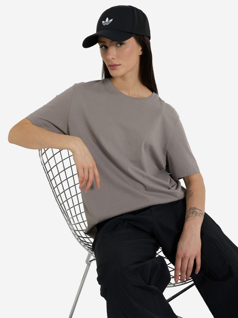 Бейсболка adidas Curved Trucker