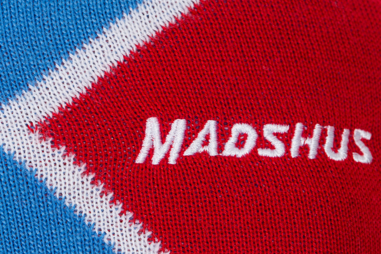 Шапка Madshus