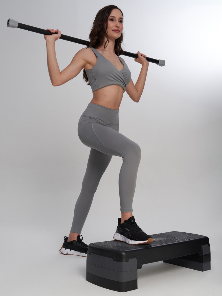 Топ бра спортивный Reebok Lux