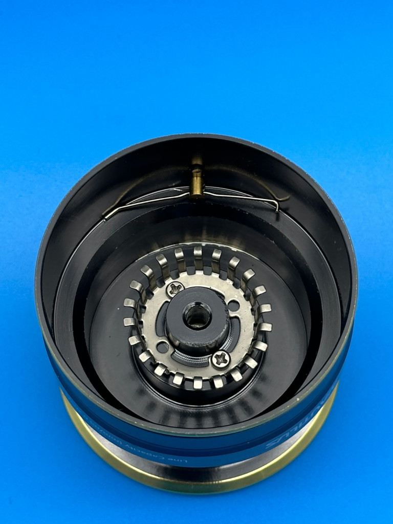 Катушка фидерная Nautilus Avior Feeder 4000S