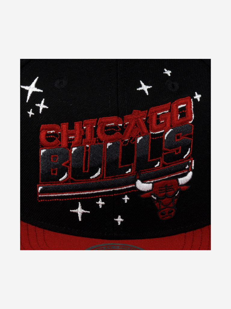 Бейсболка с прямым козырьком MITCHELL NESS HHSS5757-CBUYYPPPBLCK Chicago Bulls NBA (черный)