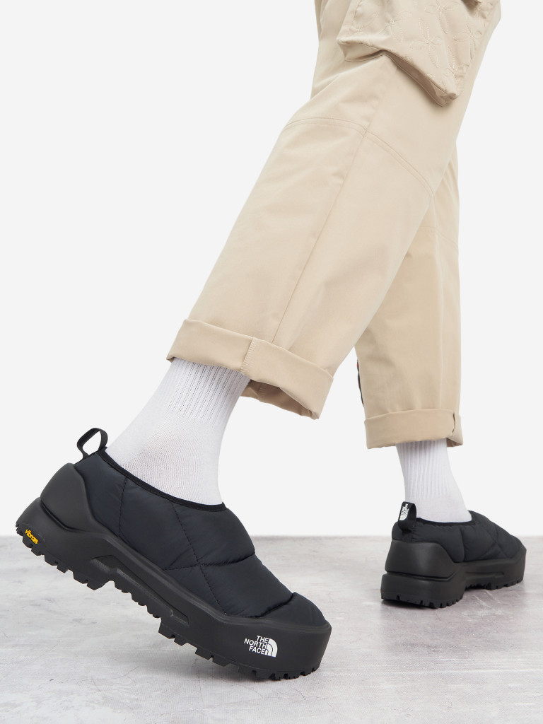 Слипоны утепленные мужские The North Face Base Camp Thermoball Mule