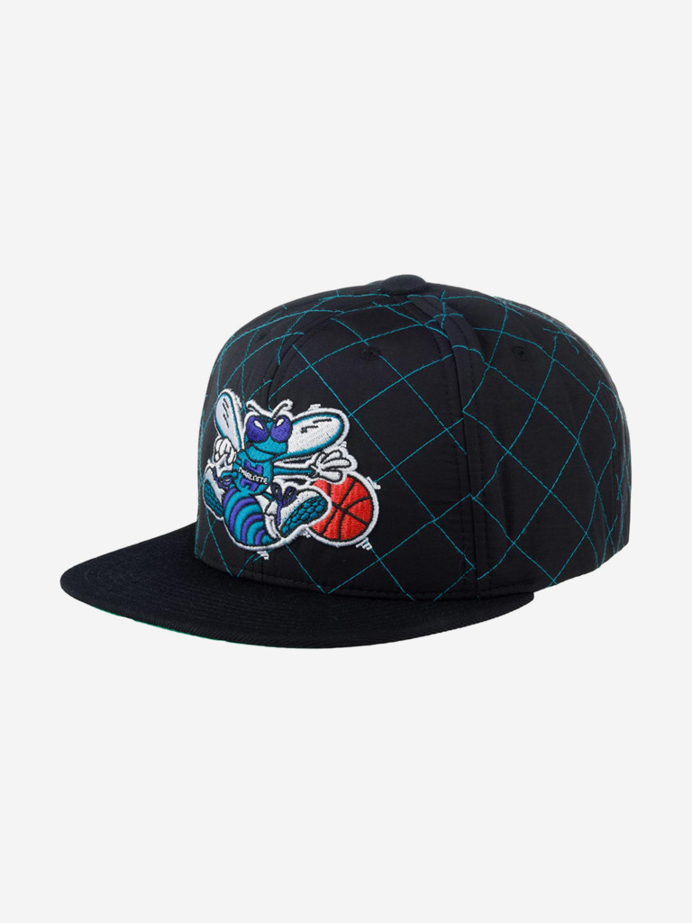 Бейсболка с прямым козырьком MITCHELL NESS HHSS1212-CHOYYPPPBLCK Charlotte Hornets NBA