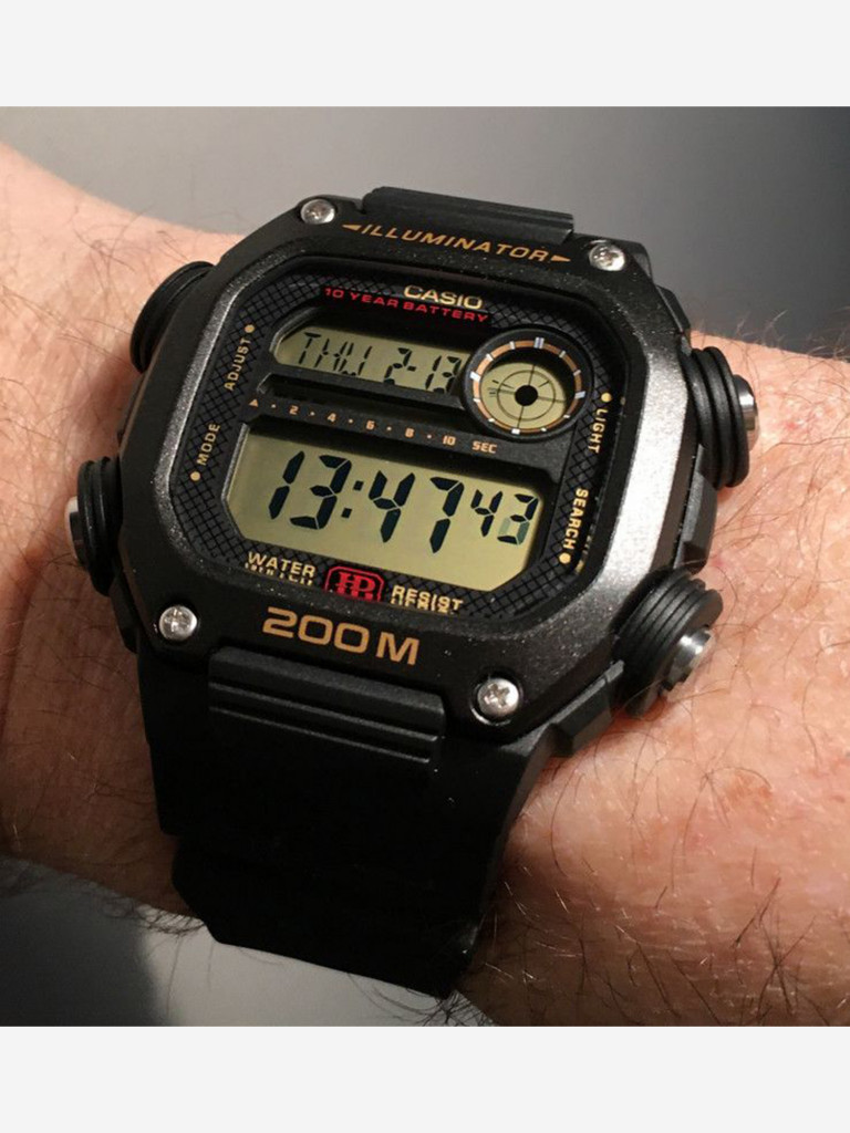Наручные часы CASIO
