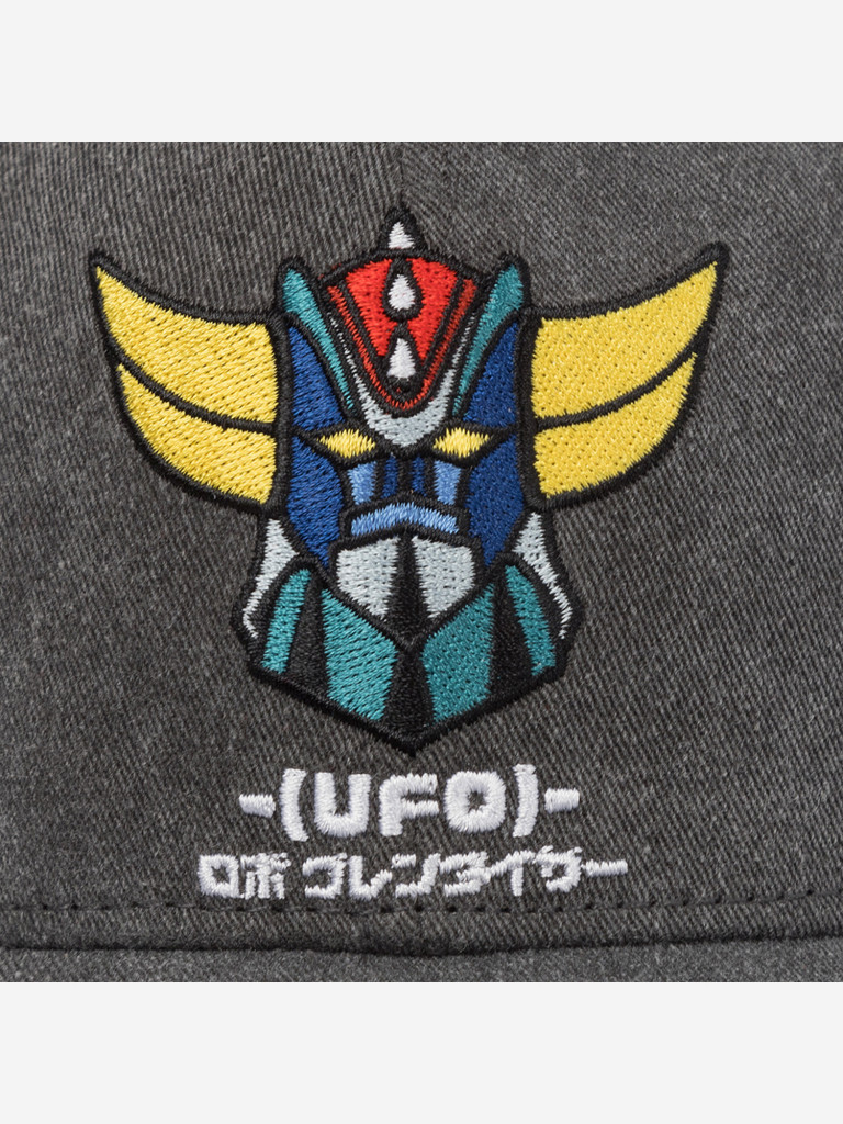 Бейсболка с сеточкой CAPSLAB CL/GOL7/1/PCS/GOLB UFO Robo Grendizer