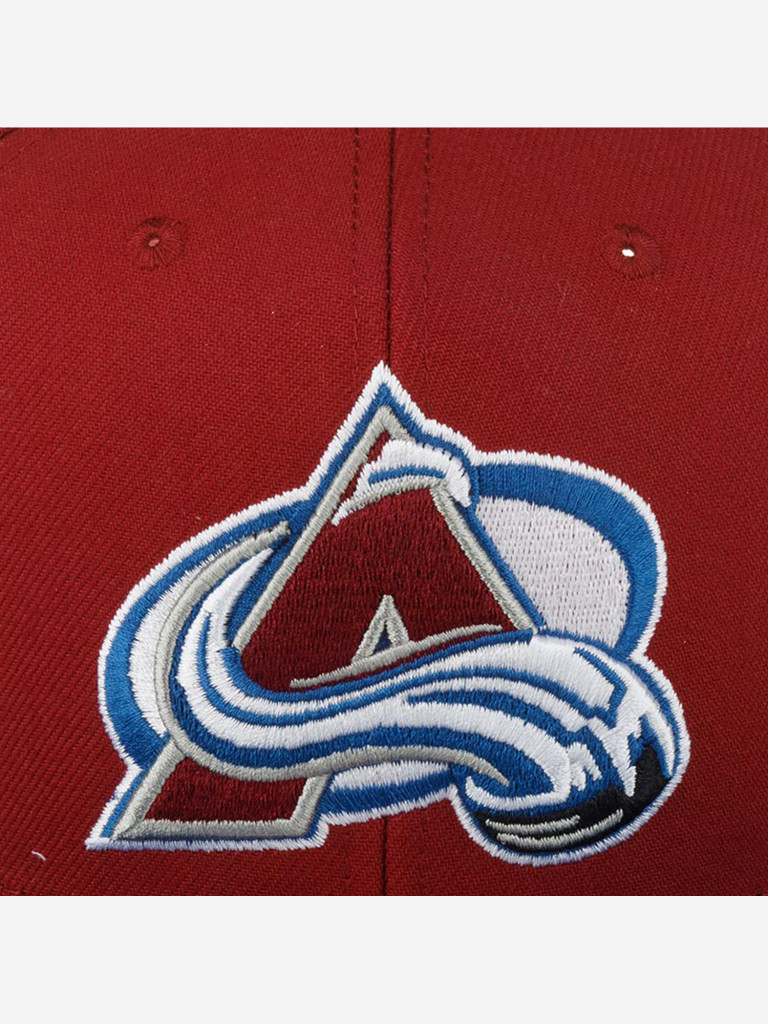 Бейсболка с прямым козырьком MITCHELL NESS HHSS5367-CAVYYPPPRDLB Colorado Avalanche NHL