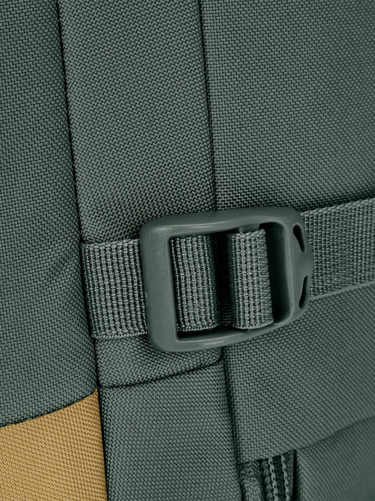 Рюкзак антивор Pacsafe GO Carry-on 34, Spruce Green, 34 л.