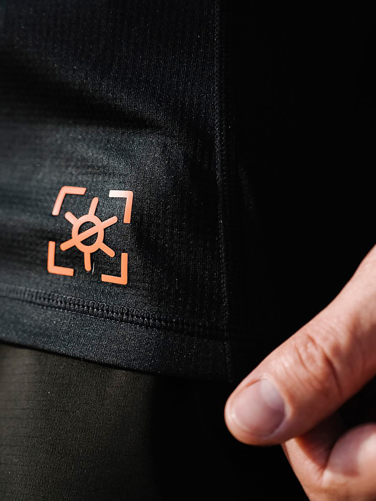 Лонгслив мужской HUT VORGA для охоты, камуфляж/черный