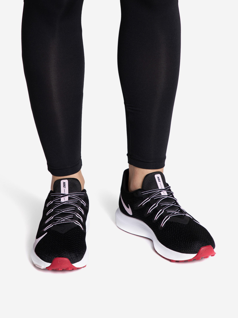 Кроссовки женские Nike Quest 2