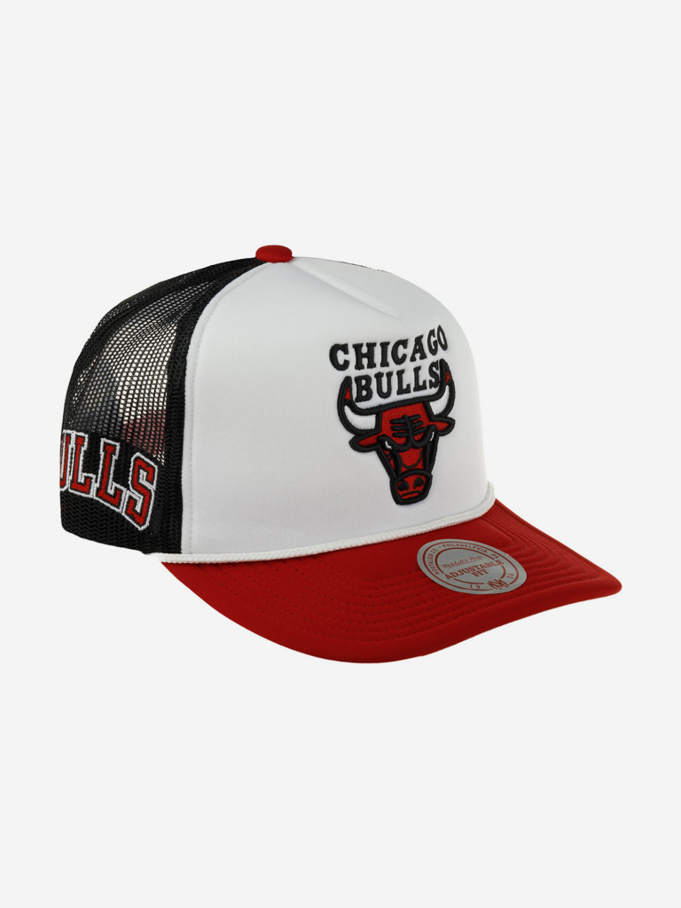 Бейсболка с сеточкой MITCHELL NESS HT8363-CBUWHIT Chicago Bulls NBA (белый)