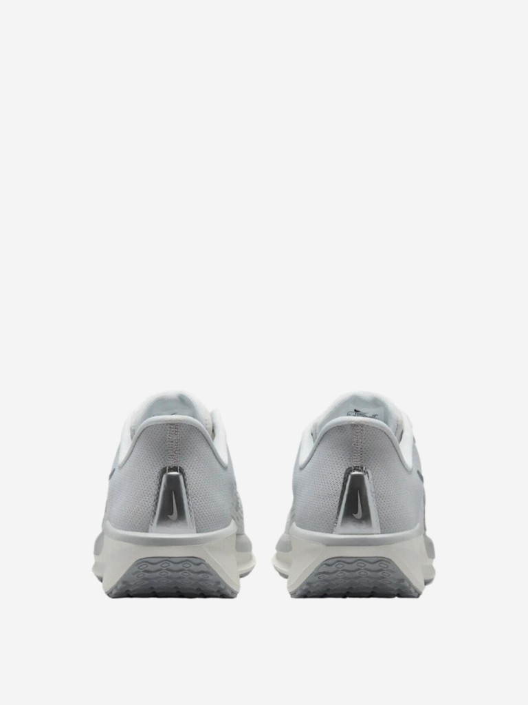 Кроссовки женские Nike Quest 6