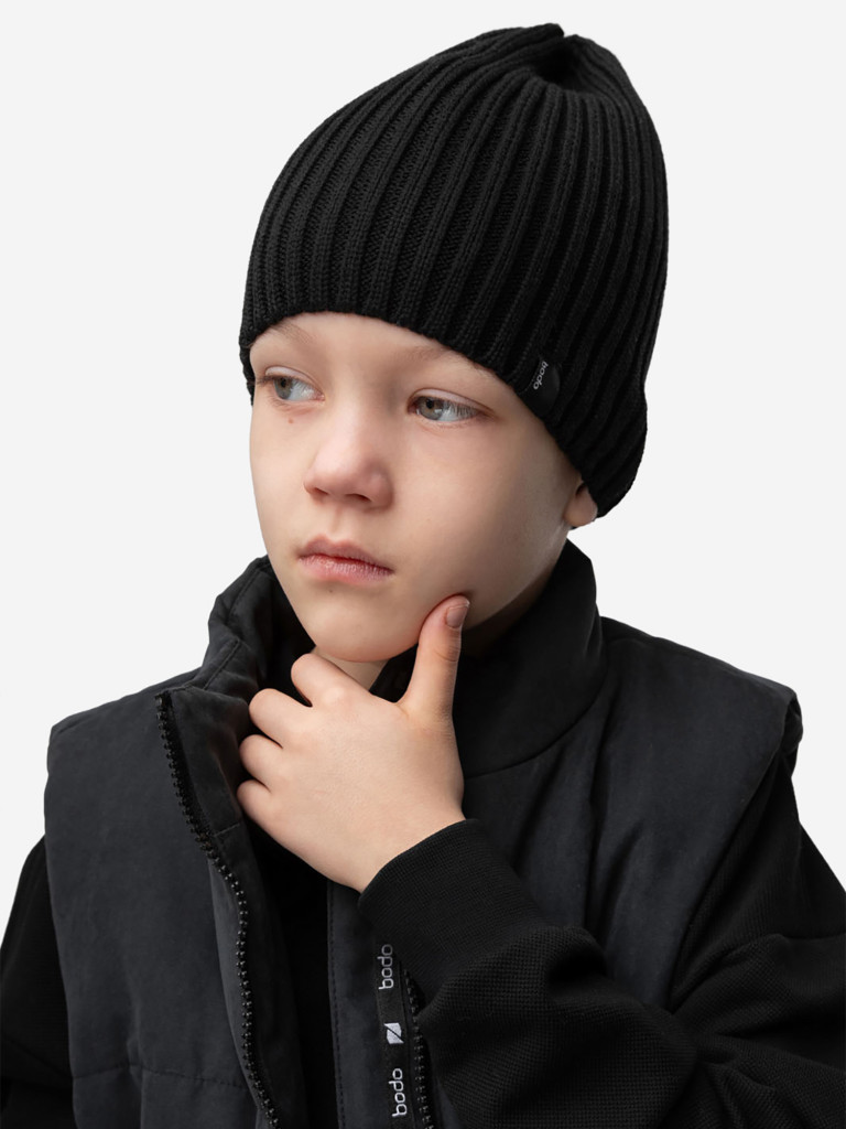 Вязаная шапка bodo