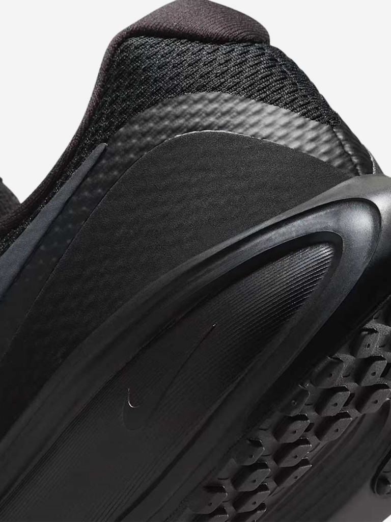 Кроссовки Nike Revolution 8