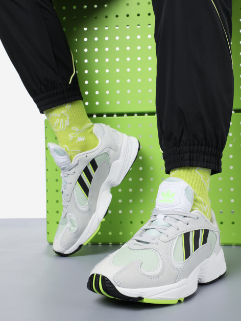 Adidas yung 1 nere deals punta argento