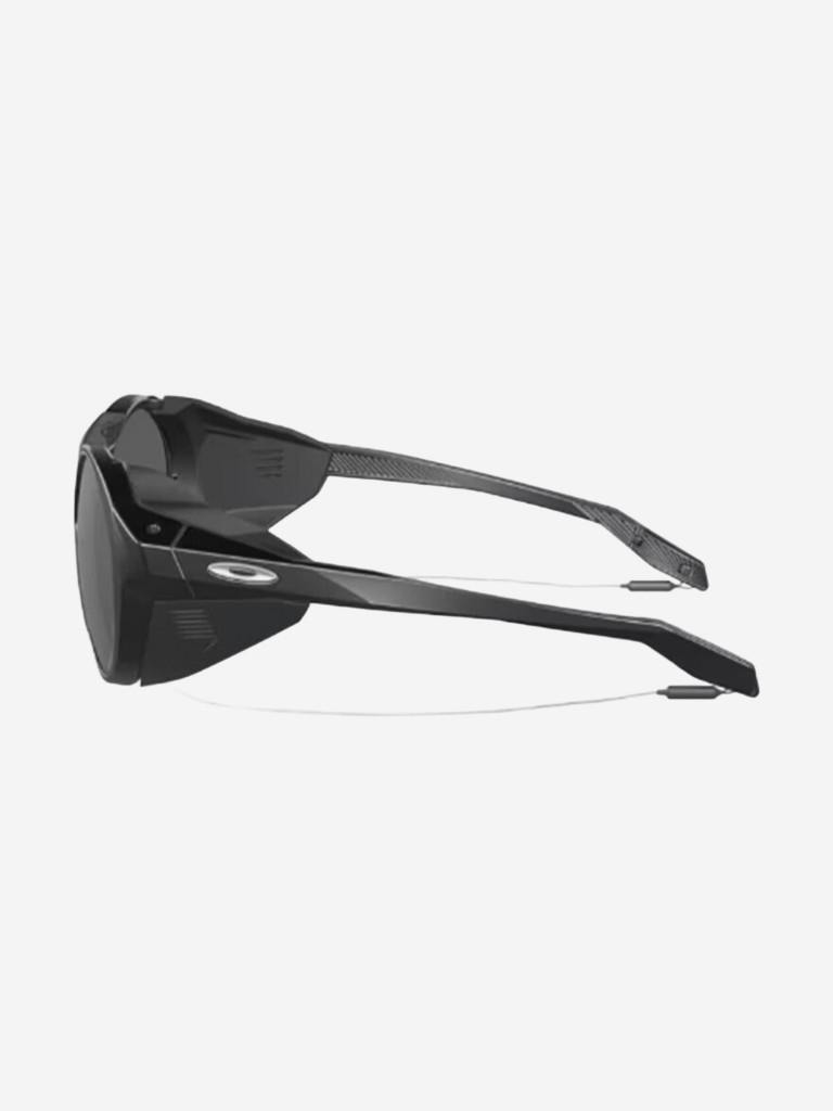 Солнцезащитные очки Oakley Clifden