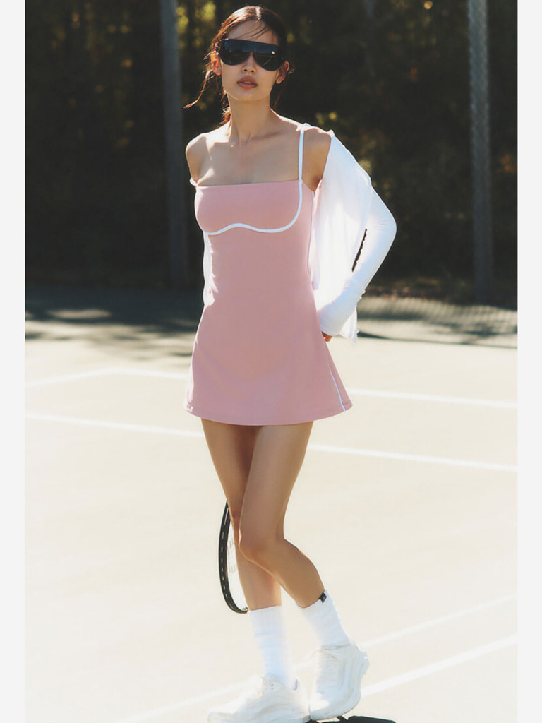 Платье Alo Yoga Airbrush Streamlined Dress