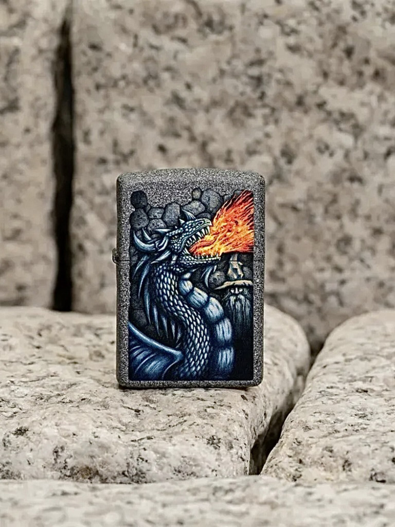 Зажигалка бензиновая ZIPPO 49776 Fiery Dragon