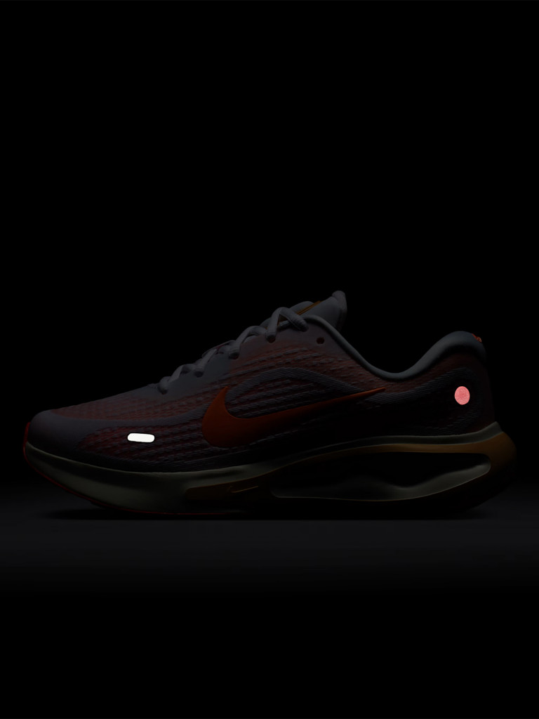 Кроссовки женские Nike Journey Run