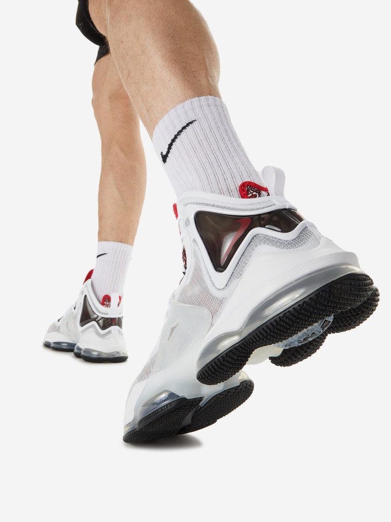 Кроссовки мужские Nike Lebron XIX