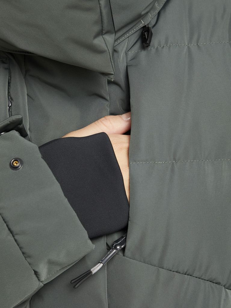 Пуховик женский KRAKATAU Amery