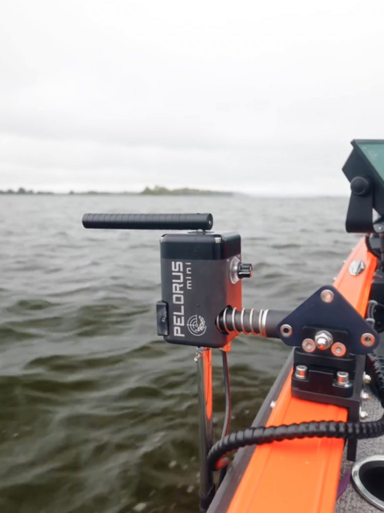 Ротатор для эхолота Pelorus Mini