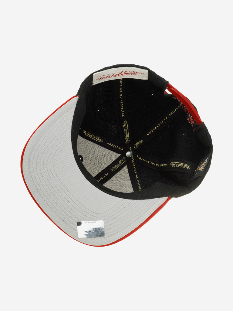 Бейсболка с прямым козырьком MITCHELL NESS NC98Z-CALGARYFLAMES Calgary Flames NHL (черный)