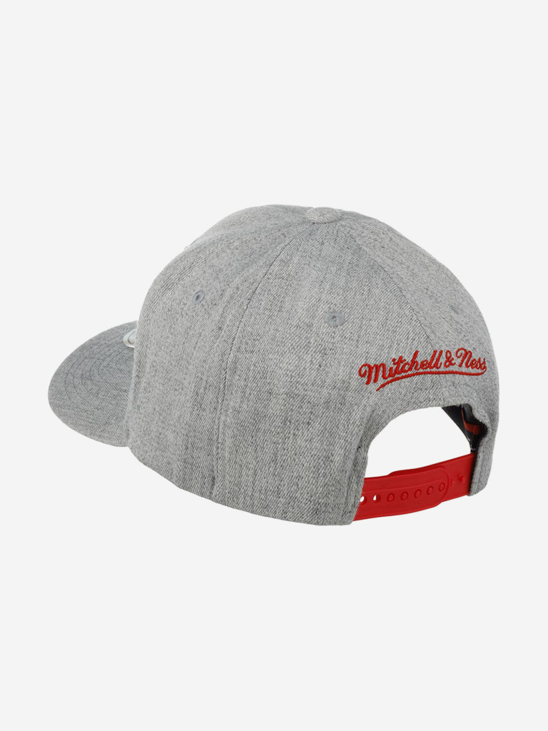 Бейсболка MITCHELL NESS HHSS3273-CBUYYPPPGYHT Сhicago Bulls NBA (серый)