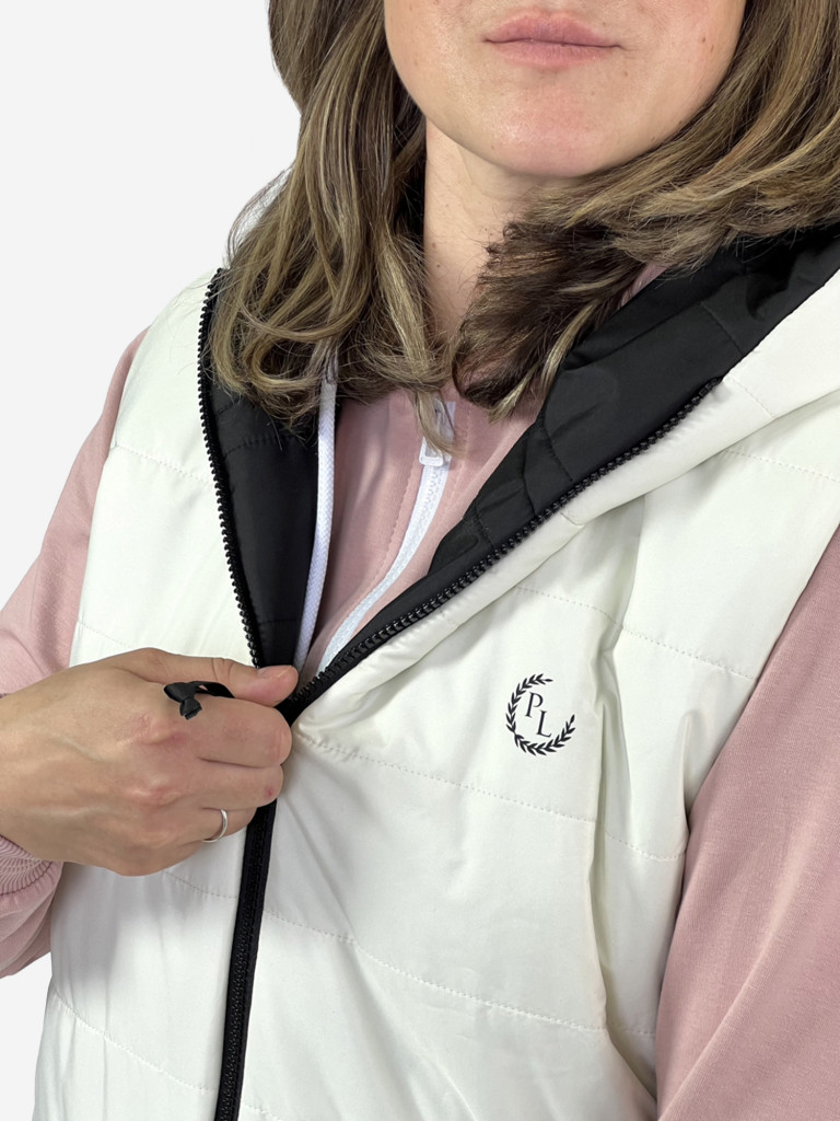 Жилетка женская утепленная двусторонняя с капюшоном Pater'c Legion