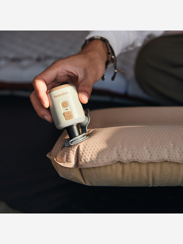 Насос аккумуляторный для матрасов Naturehike