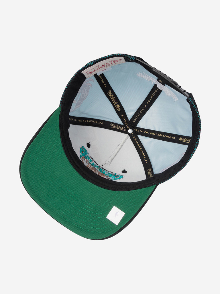 Бейсболка с сеточкой MITCHELL NESS HT11506-VGRBLCK Vancouver Grizzlies NBA (черный)