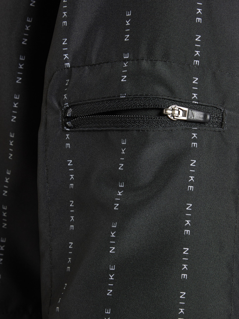 Ветровка женская Nike Dri-FIT Icon Clash
