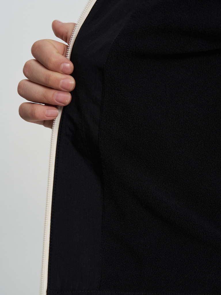 Легкая куртка для девочек оверсайз Northland