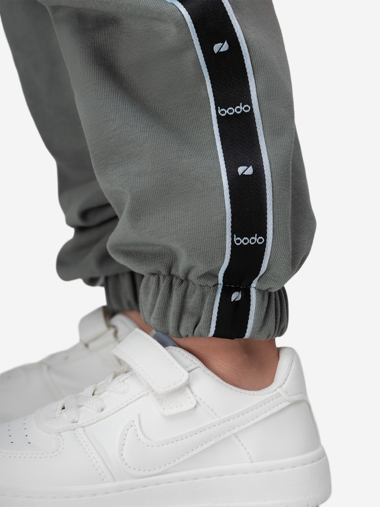 Костюм спортивный для мальчиков bodo