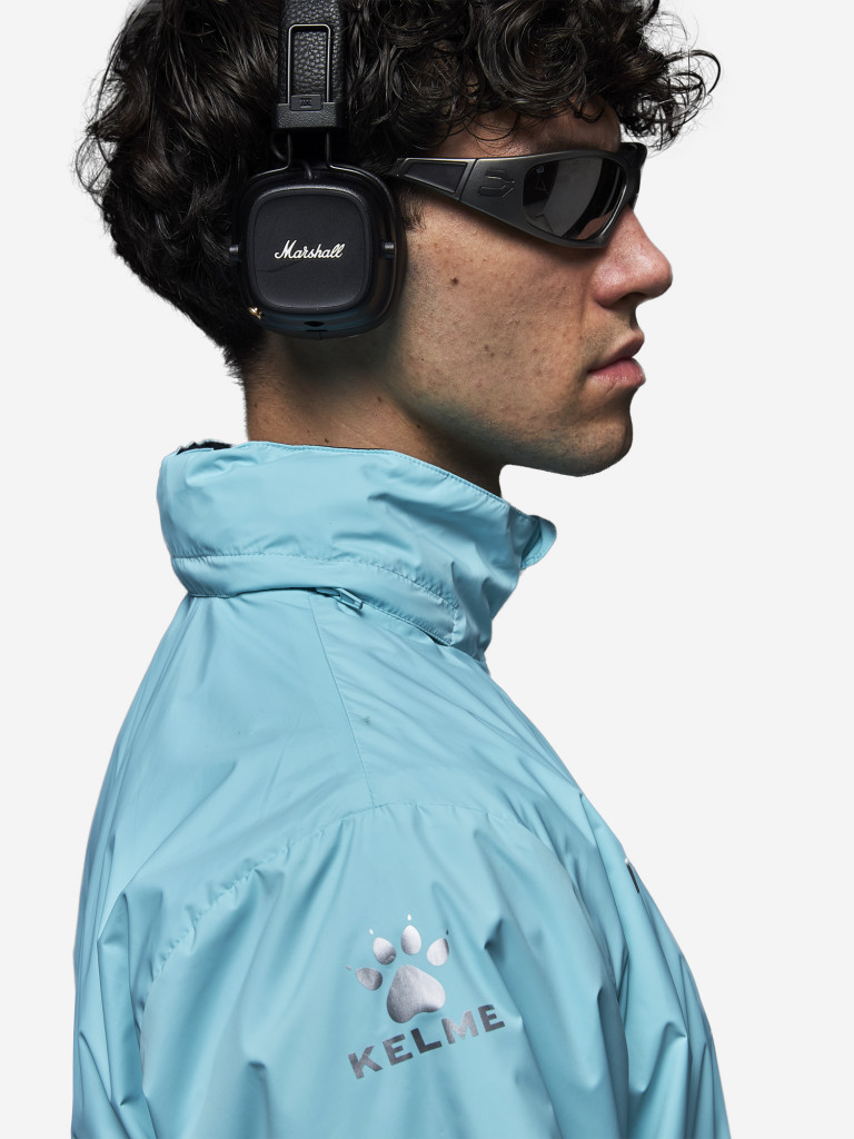 Ветровка мужская с капюшоном KELME Raincoat