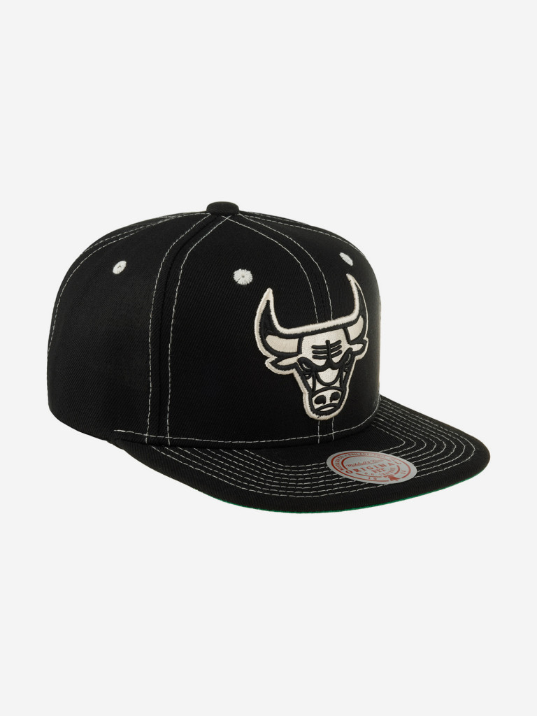 Бейсболка с прямым козырьком MITCHELL NESS HHSS7347-CBUYYPPPBLCK Chicago Bulls NBA (черный)