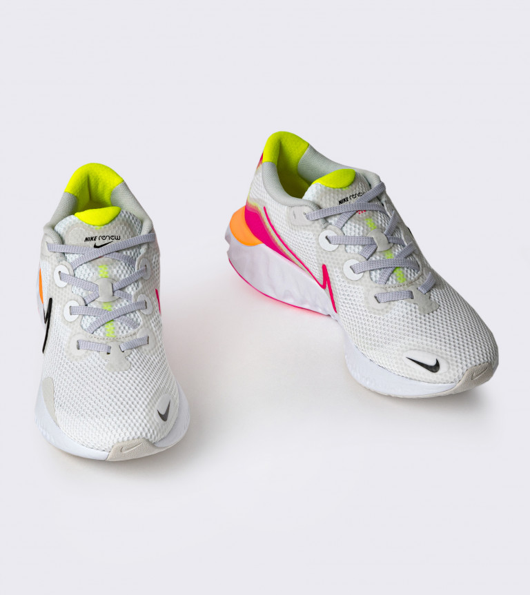 Кроссовки женские Nike Renew Run
