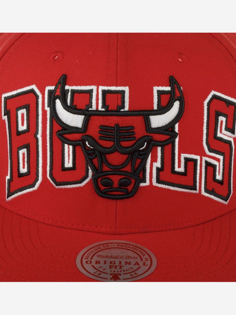Бейсболка с прямым козырьком MITCHELL NESS HHSS7646-CBUYYPPPRED1 Chicago Bulls NBA (красный)