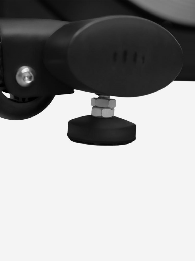 Эллиптический коммерческий тренажер с автонаклоном BRONZE GYM X700M