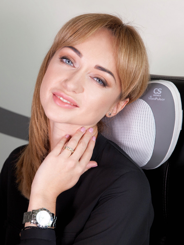 Массажная подушка для шеи и плеч CS Medica Shiatsu CS-cr5