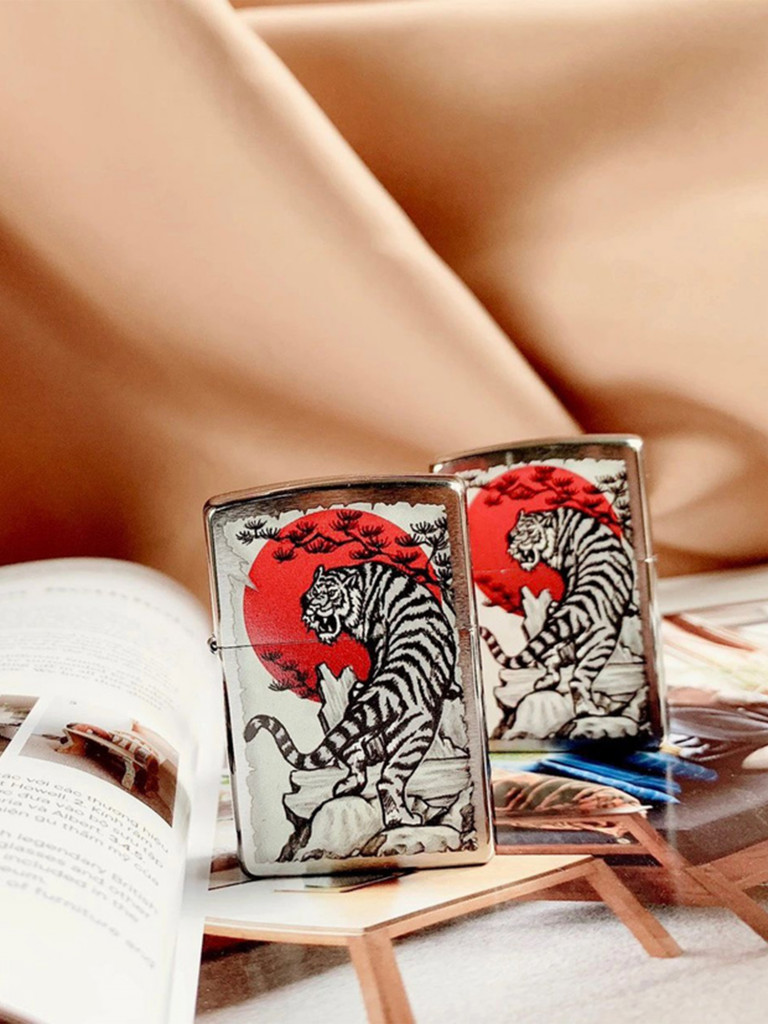 Зажигалка бензиновая ZIPPO 29889 Asian Tiger