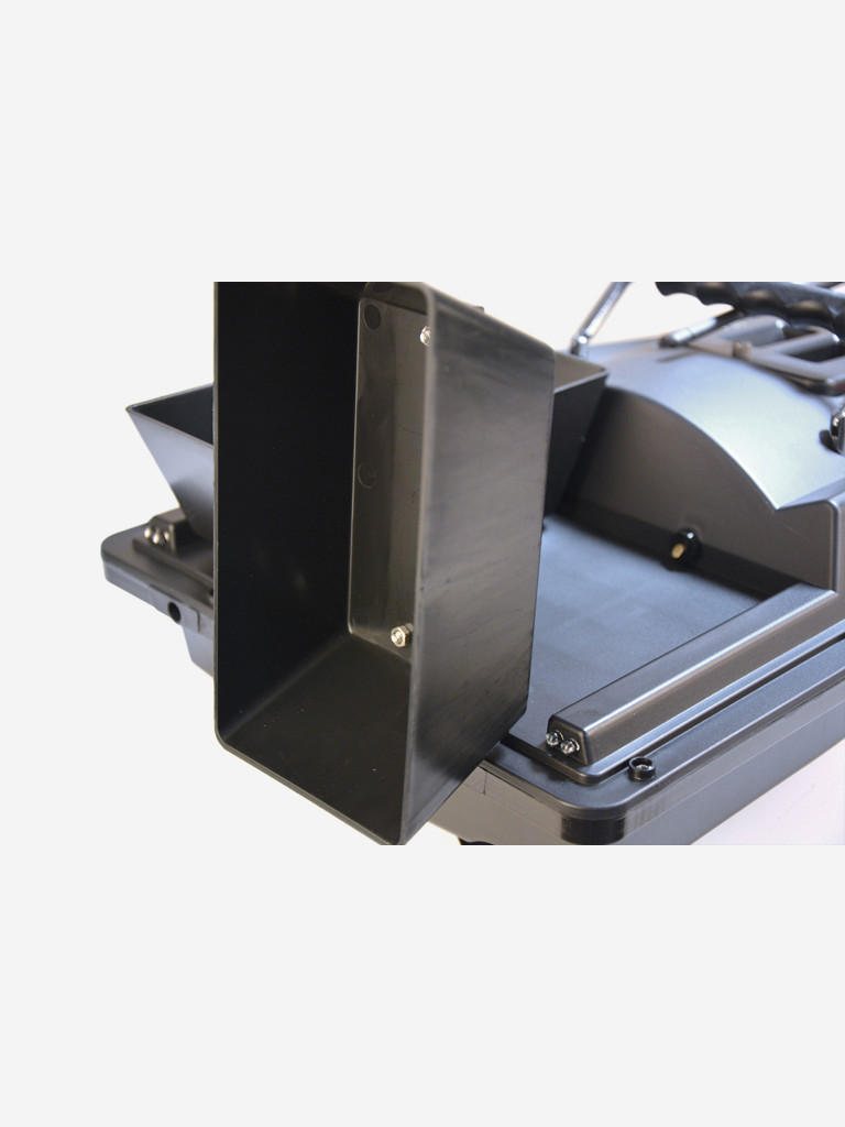 Прикормочный кораблик Lucky BAIT-BOAT