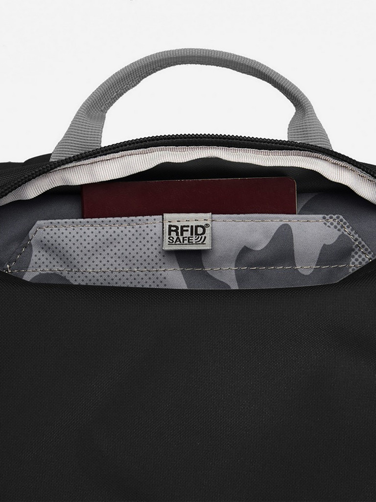 Рюкзак антивор Pacsafe GO Carry-on 44, черная смола, 44 л.