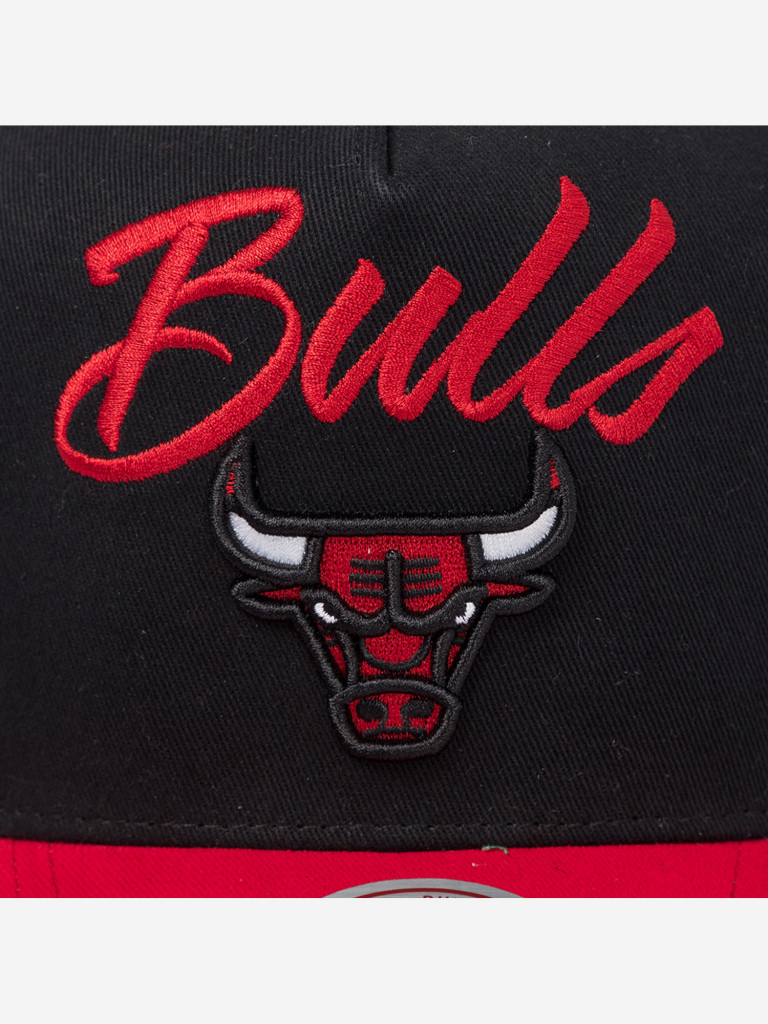 Бейсболка MITCHELL NESS HP9355-CBUBLCK Chicago Bulls NBA (черный)