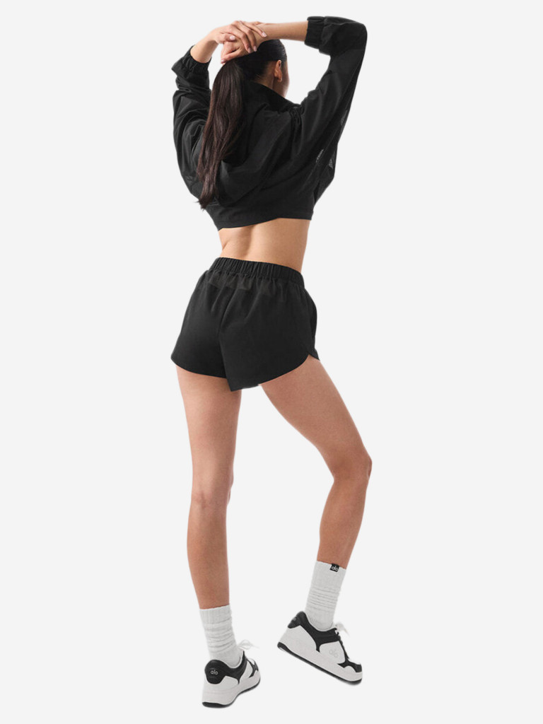 Шорты женские Alo Yoga Playmaker Dolphin Short
