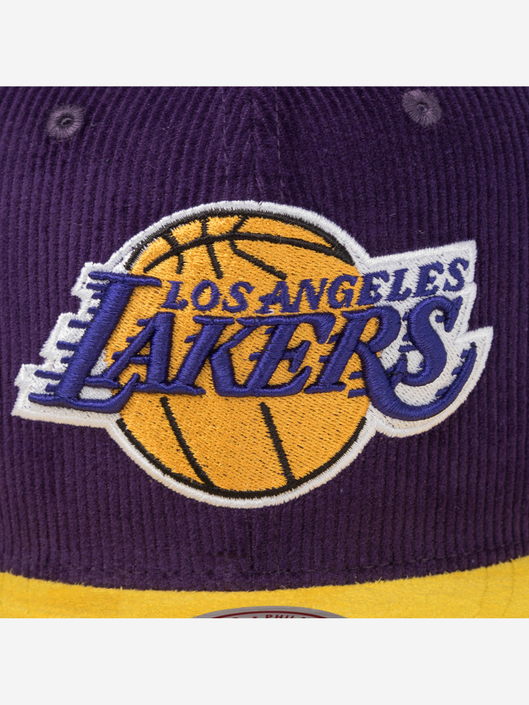 Бейсболка с прямым козырьком MITCHELL NESS HS10402-LALPURP Los Angeles Lakers NBA (фиолетовый)